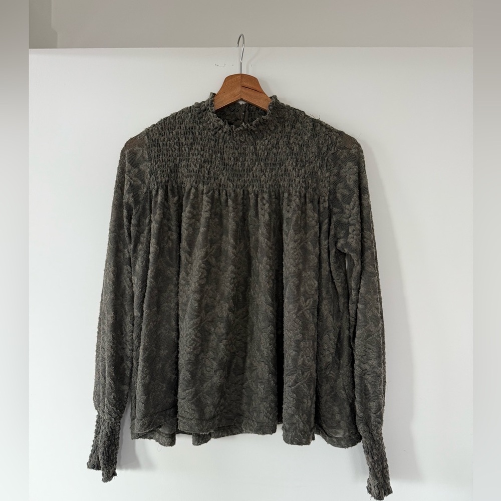 Deletta Textured Gray Blouse